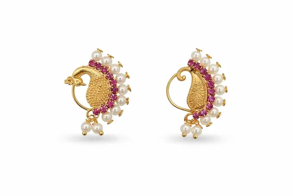 Traditional_Maharashtrian_Pressing_Nath_Combo,_Gold_Plated,_Pearl_&_Stone_Studded,_Bridal_Nose_Ring,_,_For_Women_&_Girls___2_pics