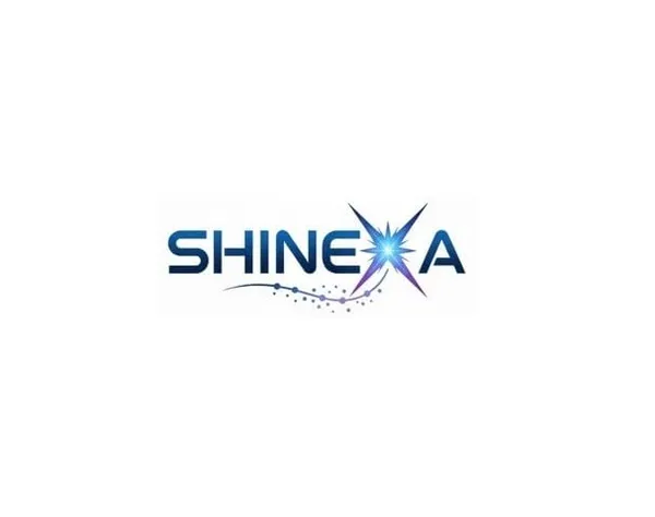 Traditional_Maharashtrian_Nose_Ring_For_Women,_Clip_On,_Gold_Plated,_Pearl,_Without_Piercing,