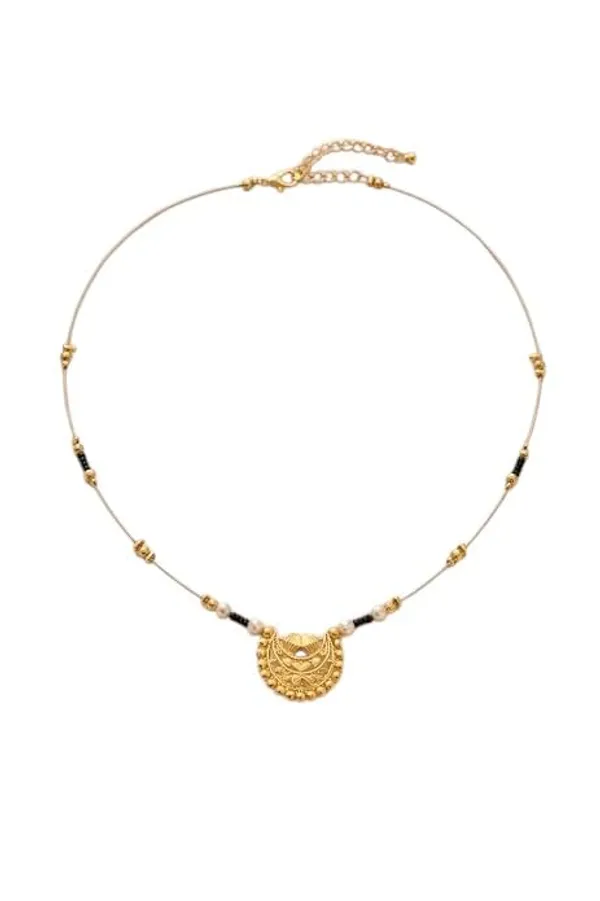 Traditional_Mangalsutra_Necklace_For_Women,_Gold-Toned_Pendant_With_Black_Beads