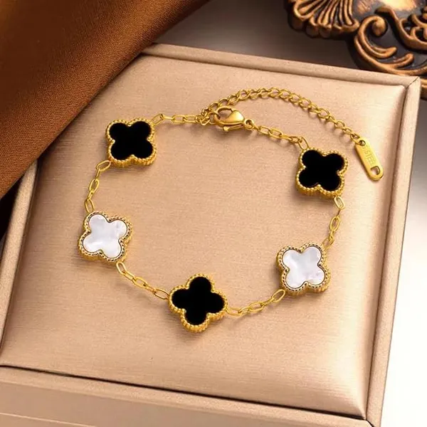 Clover_Anti_Tarnish_Bracelet_for_Women_Stylish_|_Stainless_Steel_Bracelet_for_Woman_|_Fashion_Jewellery_for_Women_Aesthetic_Accessories_for_Girls_Chain_Bracelet_Gold