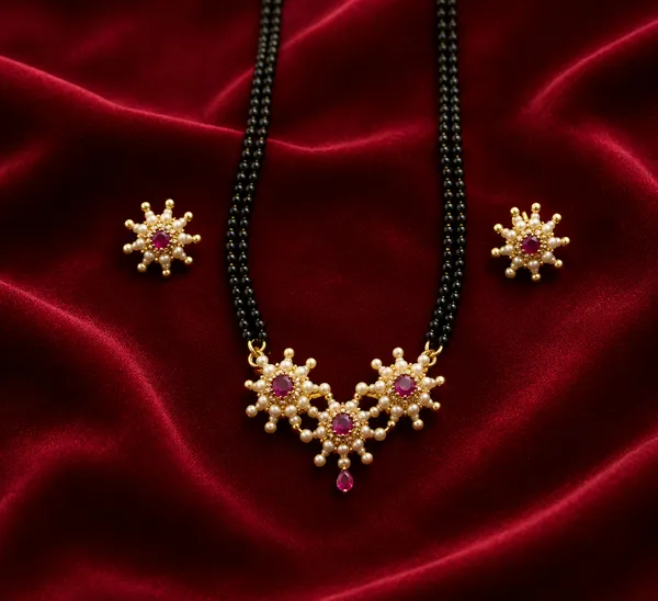 Long_Double_Line_Black_Bead_Mangalsutra_Set_With_Floral_Stone_&_Pink_Stone_Pendant_For_Women