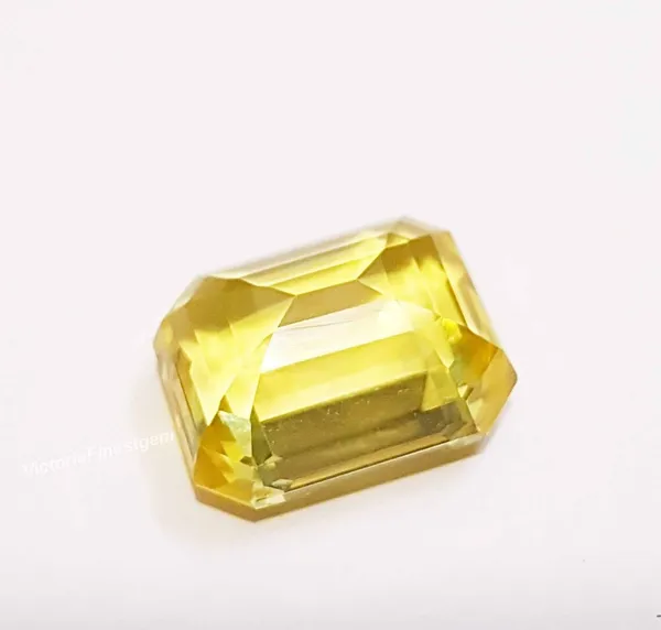 8.25_Ratti_Yellow_Sapphire_Natural_Loose_Gemstone