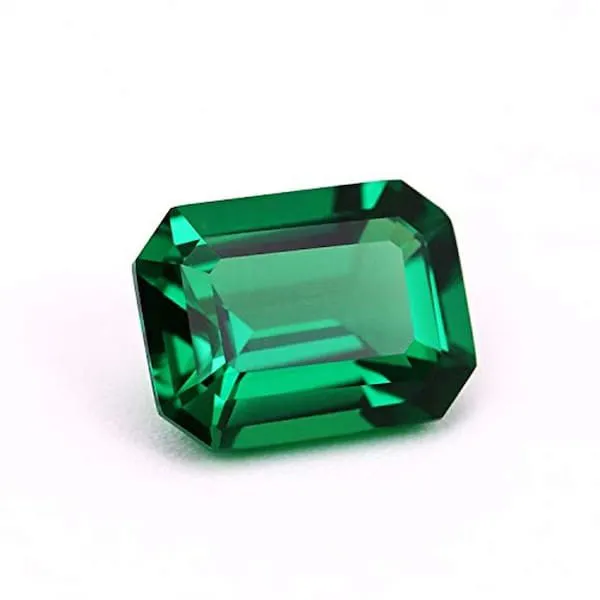 9.25_Ratti_Green_Emerald_(Panna)_Natural_Loose_Gemstone