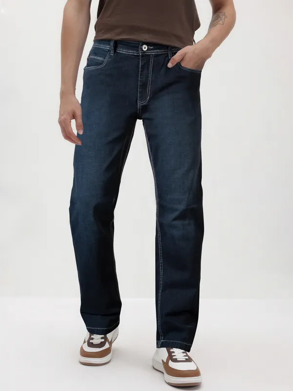 Men's_Straight_Fit_Jeans_By_Just_Black
