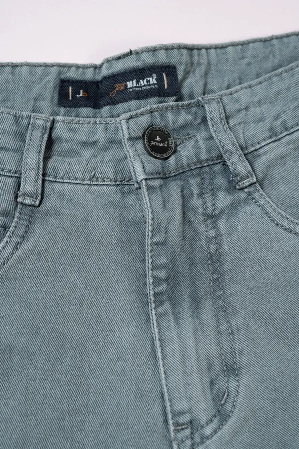 Trend_Alert:_Loose_Fit_Denim