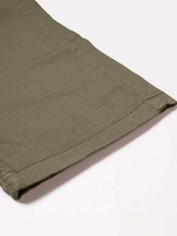 The_Everyday_Essential_Cargos_by_Just_Black