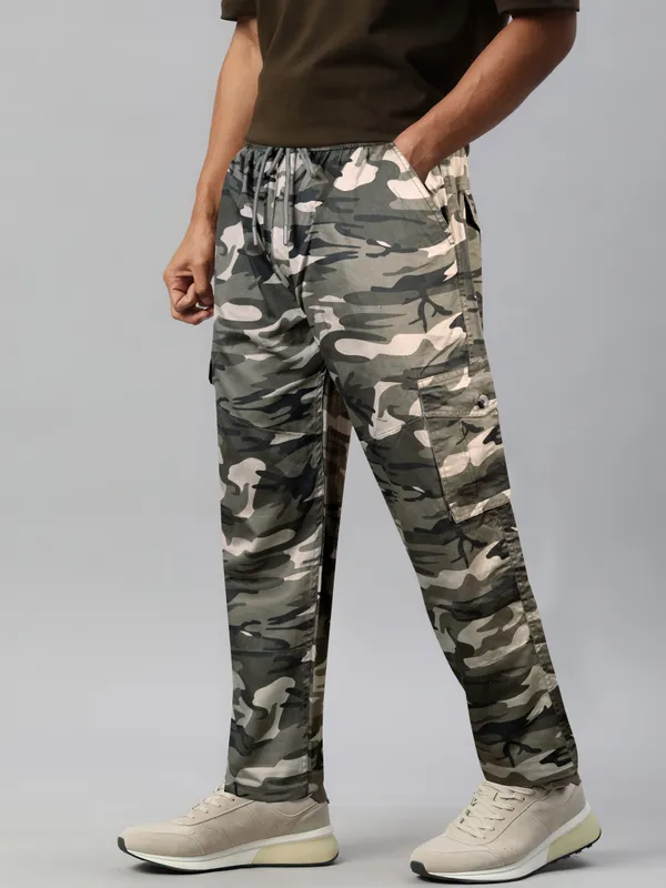 Men's_Loose_Fit_Cargo