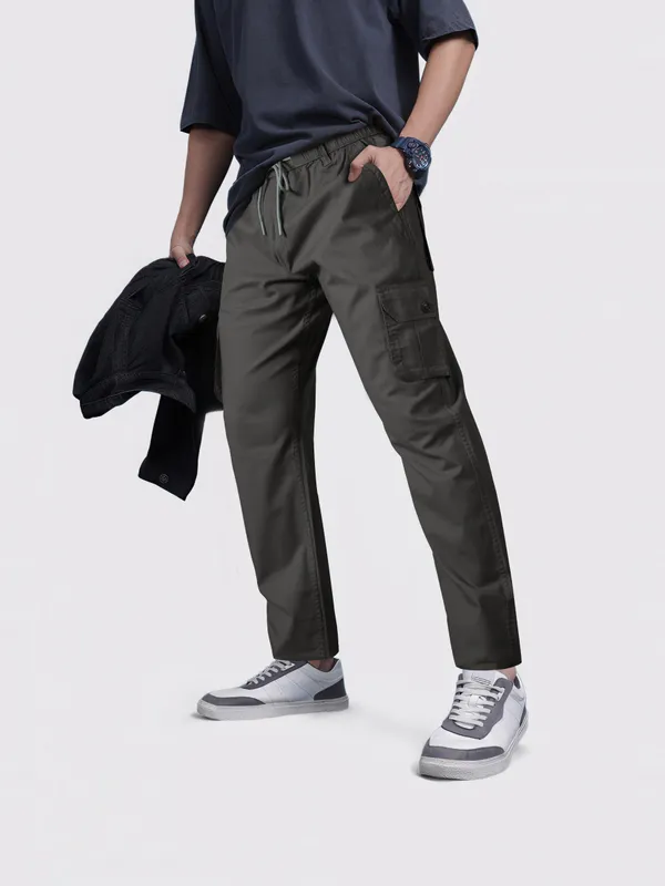 Men's_Rlaxed_Fit_Cargo_By_Just_Black