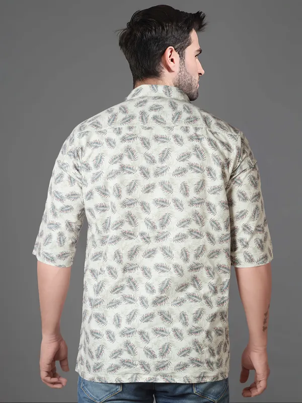 Loose_and_Flowy_Oversized_Shirts