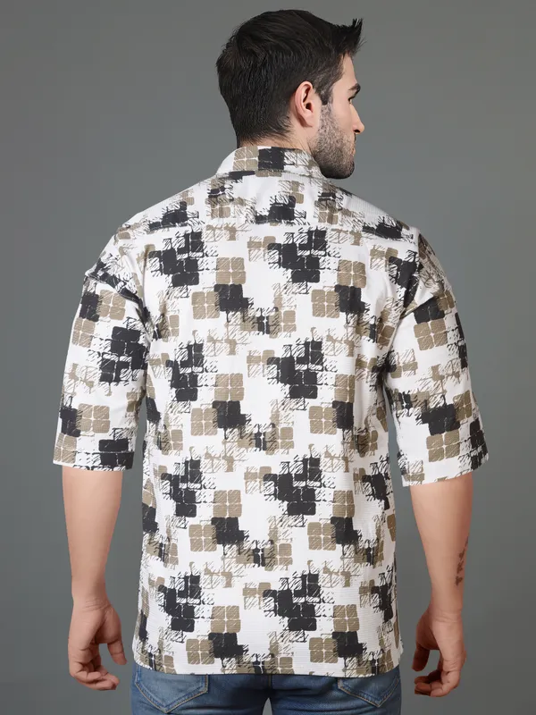 Stylish_Oversized_Men's_Shirts_by_Just_Black