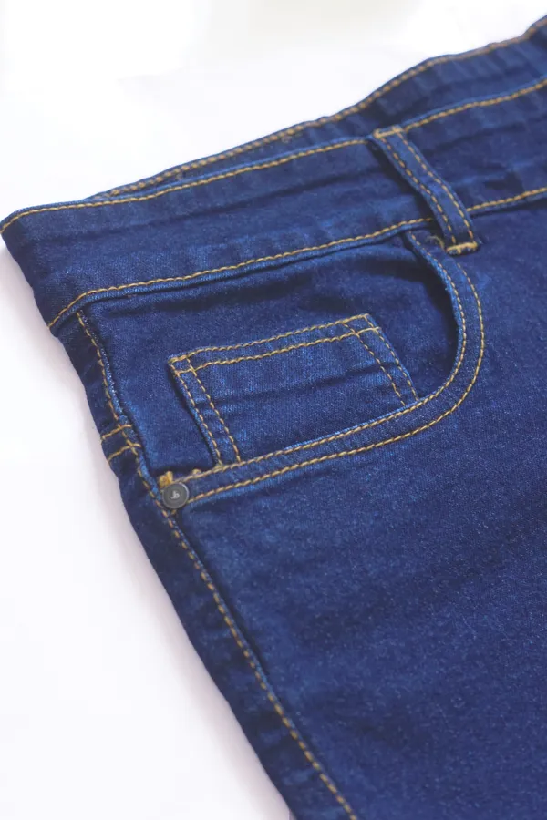 Jeans_That_Make_You_Feel_Amazing:_Plus_Size