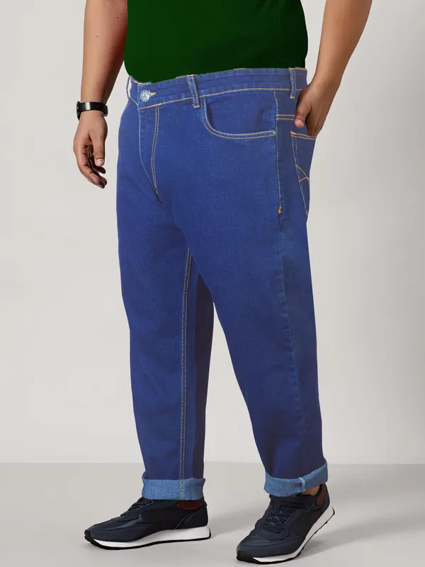 Jeans_That_Make_You_Feel_Amazing:_Plus_Size