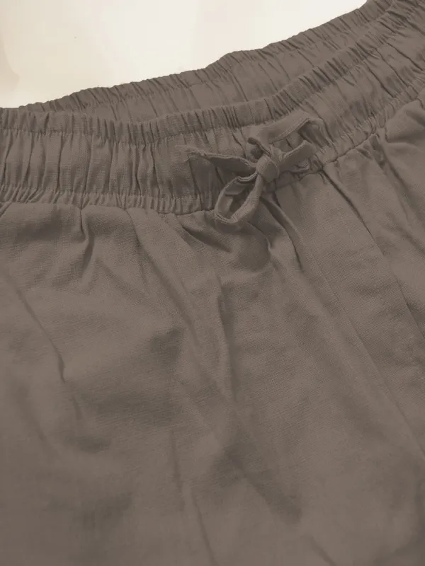 The_Airweave_Trouser:_Emphasizes_the_breathable_fabric.
