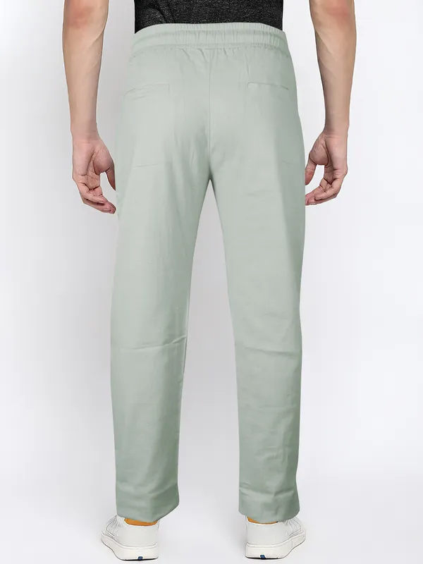 The_Solstice_Linen:_Evokes_light_and_warm_weather.