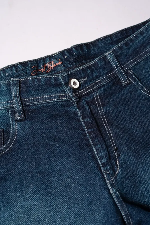 Men's_Straight_Fit_Jeans_For_Men