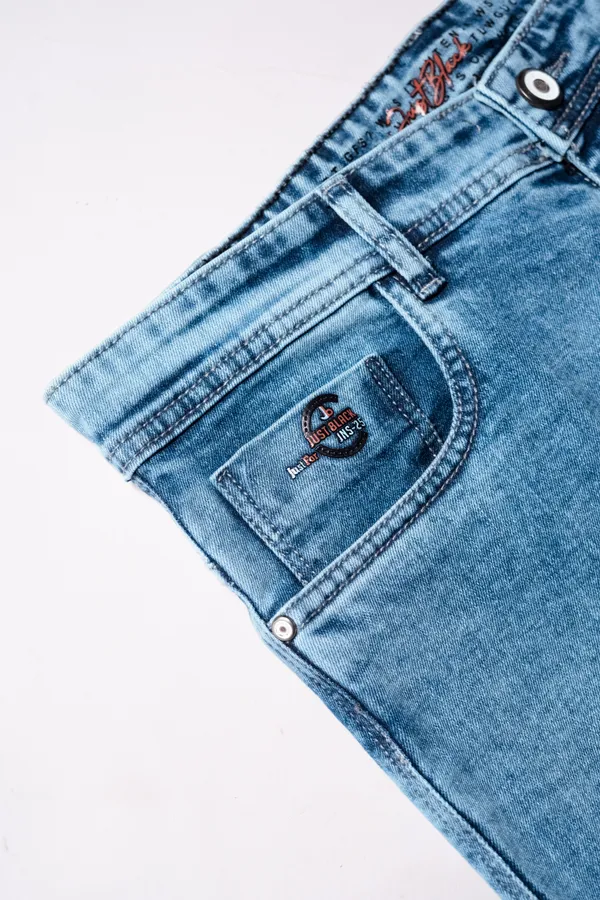 Men's_Straight_Fit_Jeans_For_Men
