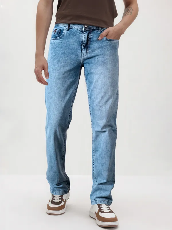 Men's_Straight_Fit_Jeans_For_Men