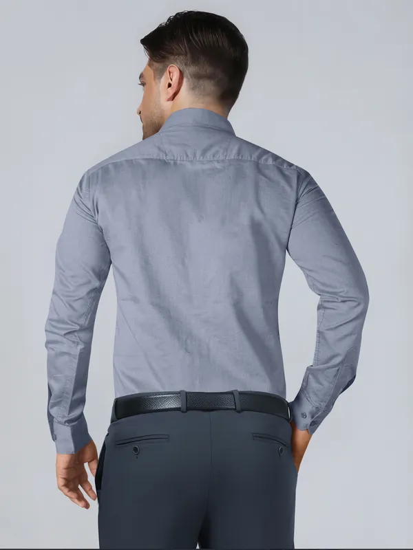 Durable_Oxford_Shirt