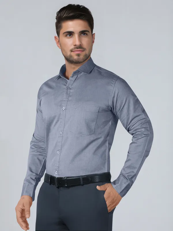 Durable_Oxford_Shirt