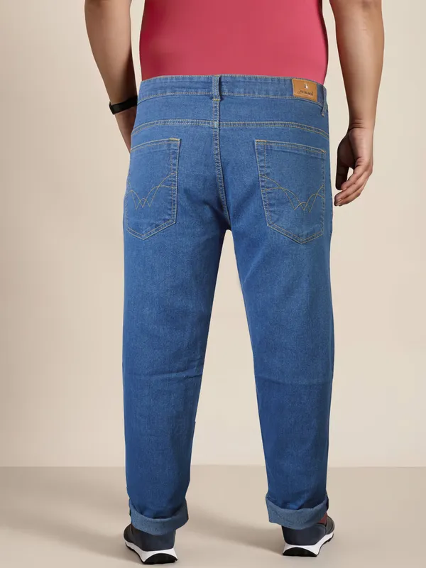 Effortless_Style,_Plus_Size_Perfection:_Plus_Size_Jeans