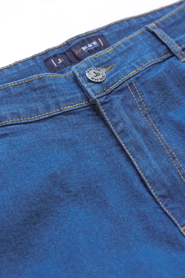 Effortless_Style,_Plus_Size_Perfection:_Plus_Size_Jeans