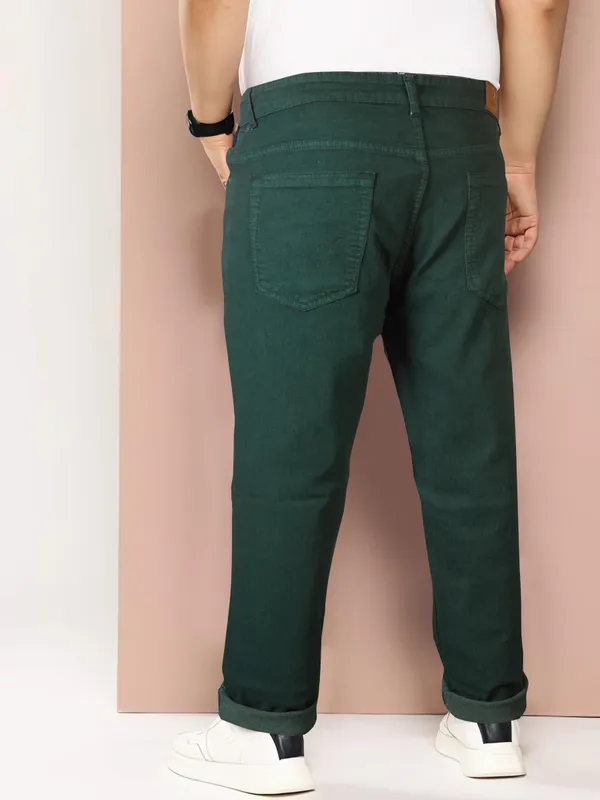 Beyond_Boundaries:_Plus_Size_Jeans