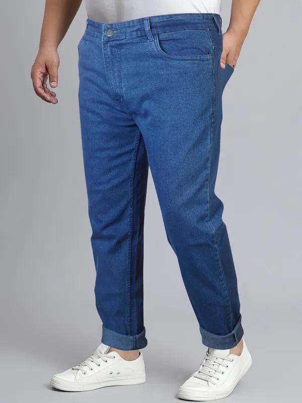 Find_Your_Fit,_Flaunt_Your_Curves:_Plus_Size_Jeans