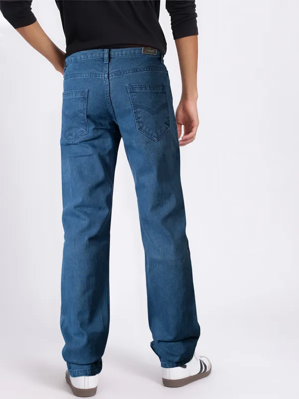 Men's_Relaxed_Fit_Jeans_For_Men