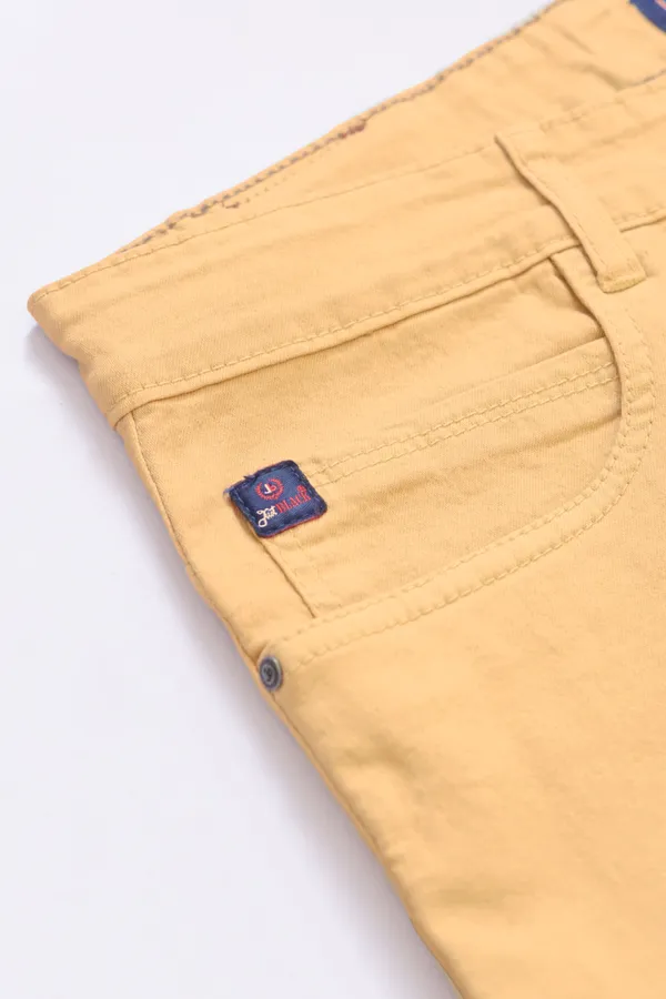 Redefining_Plus_Size_Denim:_Stylish_&_Comfortable