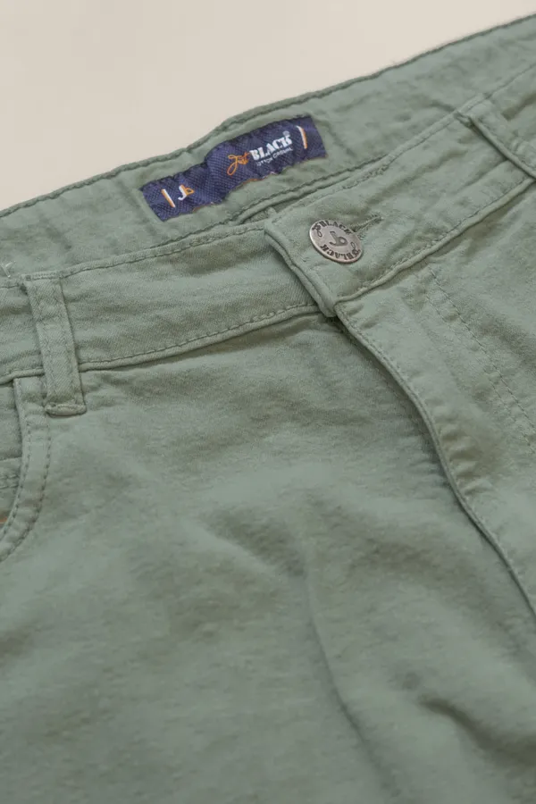 The_Perfect_Fit,_Every_Time:_Plus_Size_Jeans