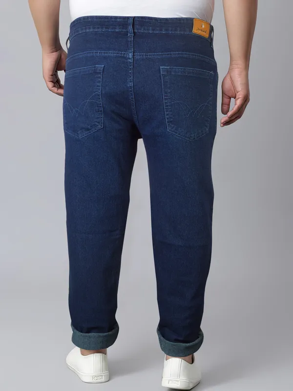 The_Plus_Size_Revolution:_Jeans_That_Empower