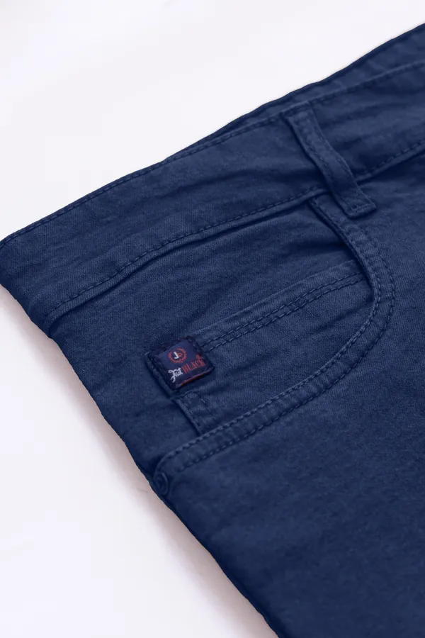 The_Plus_Size_Revolution:_Jeans_That_Empower