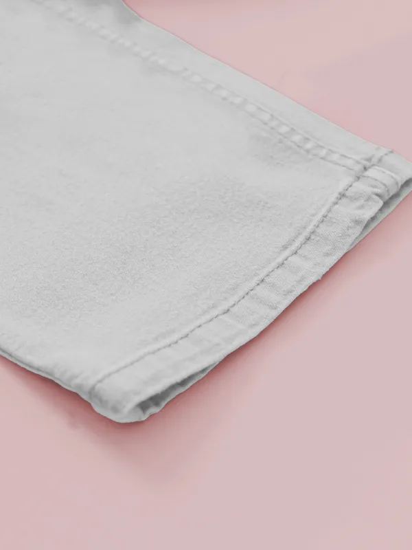 All-Day_Comfort,_All-Day_Style:_Plus_Size_Jeans