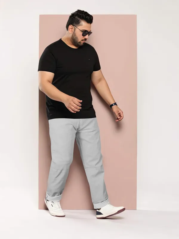 All-Day_Comfort,_All-Day_Style:_Plus_Size_Jeans