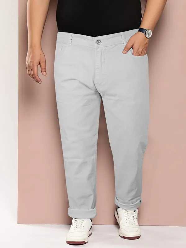All-Day_Comfort,_All-Day_Style:_Plus_Size_Jeans