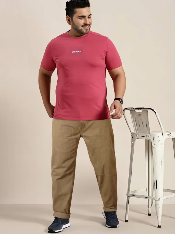 The_Plus_Size_Powerhouse:_Jeans_That_Fit