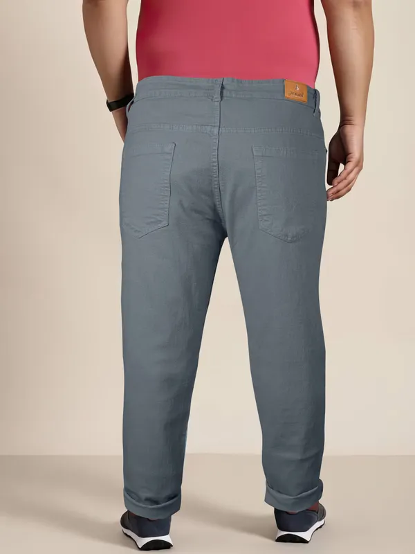 Designed_to_Move_With_You:_Plus_Size_Jeans