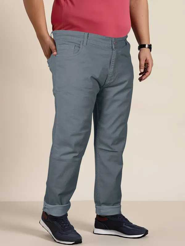 Designed_to_Move_With_You:_Plus_Size_Jeans