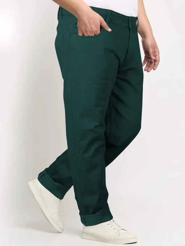 The_Plus_Size_Revolution:_Jeans_That_Empower