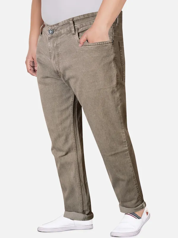 Designed_to_Move_With_You:_Plus_Size_Jeans