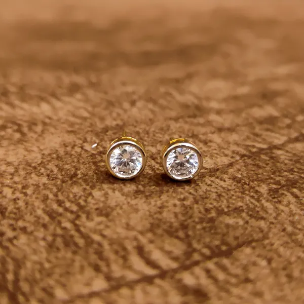 American_Diamond_Mangalsutra_Set_|_Delicate_Gold-Plated_Pendant_&_Stud_Earrings