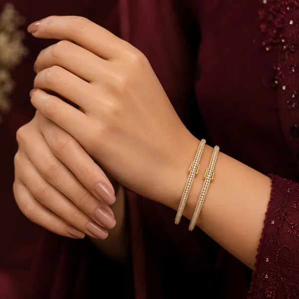 PREMIUM_SINGLE_LINE_DIAMOND_LOOK_SLEEK_OPENABLE_BANGLES