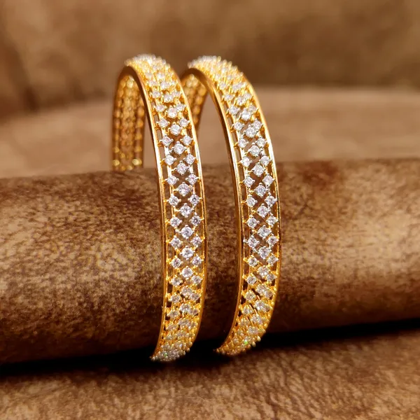 DIAMOND_PATTERN_GOLD_PLATED_CZ_FINE_BANGLES