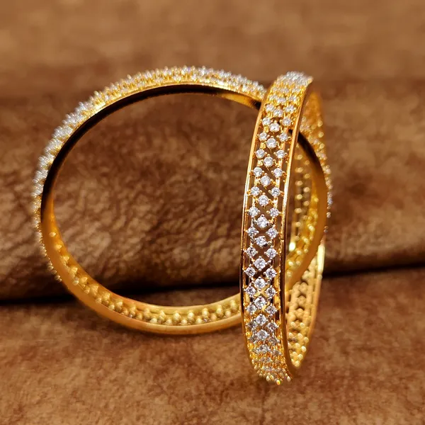 DIAMOND_PATTERN_GOLD_PLATED_CZ_FINE_BANGLES