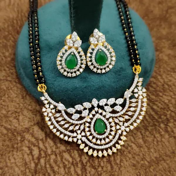 Emerald_Green_Teardrop_Diamond_Black_Beads_Mangalsutra_Set_with_Earrings