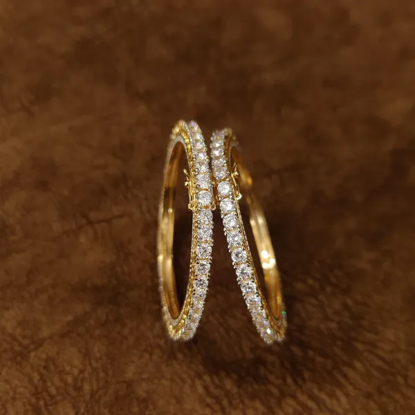 Eternal_Spark_CZ_Openable_Diamond_Look_Gold_Bangle