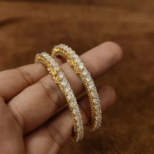 Eternal_Spark_CZ_Openable_Diamond_Look_Gold_Bangle