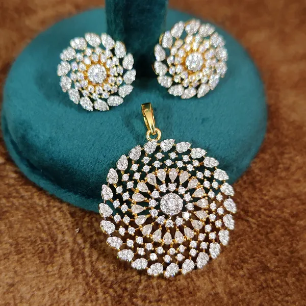 INTRICATE_DESIGN_DIAMOND_LOOK_ALIKE_FINE_PENDANT_SET
