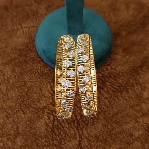 INTRICATE_DESIGN_DIAMOND_LOOK_GOLD_PLATED_BANGLES
