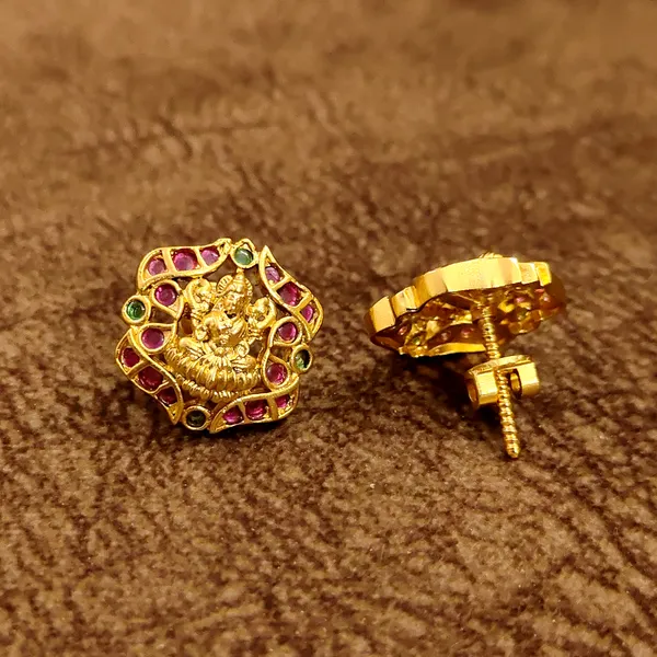 Lakshmi_Temple_Ruby_Emerald_Gold_Stud_Earrings_|_Nakshi_Temple_Jewellery_Studs_for_Women